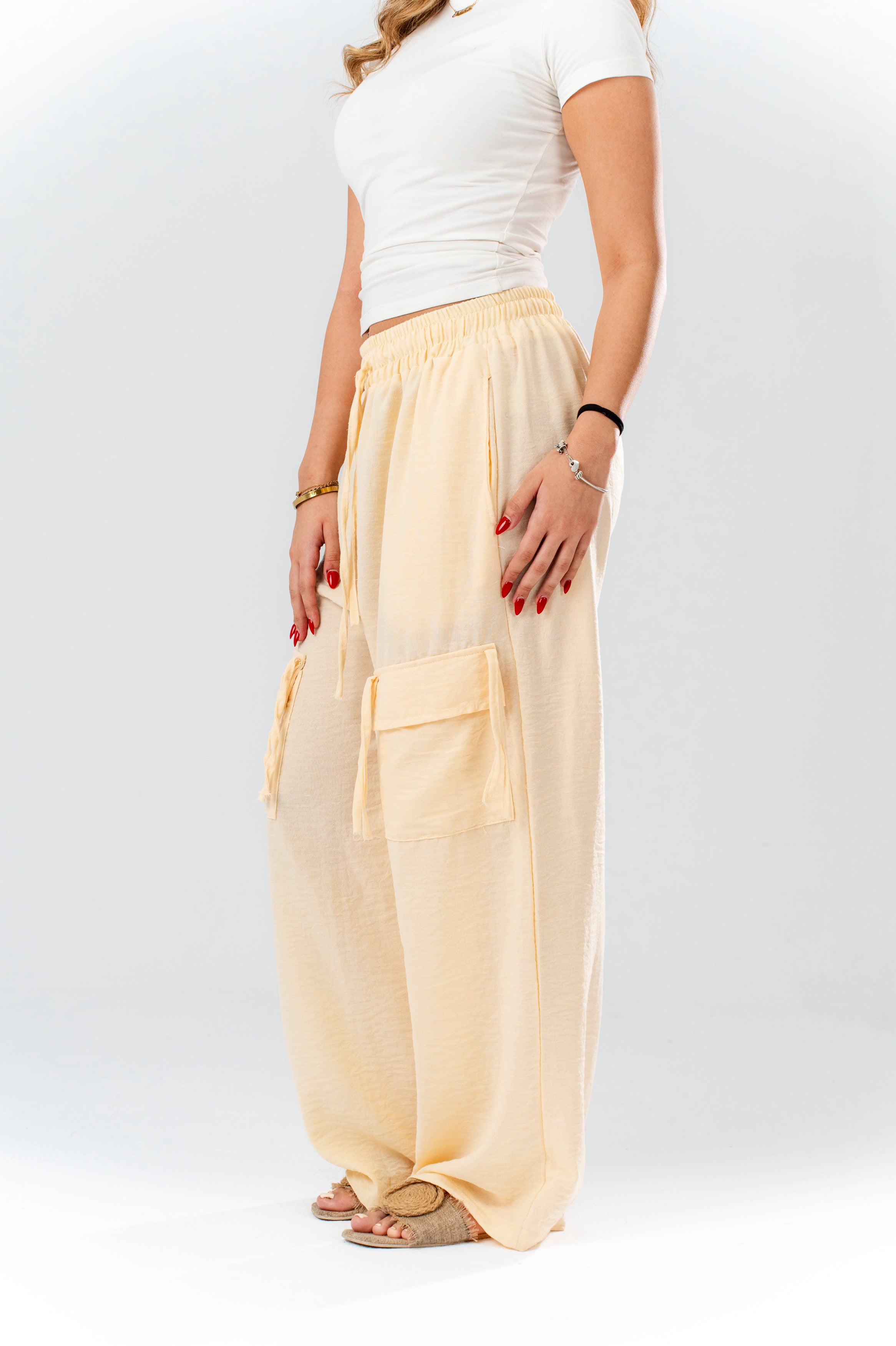 KV Wide-Leg Linen Cargo Pants