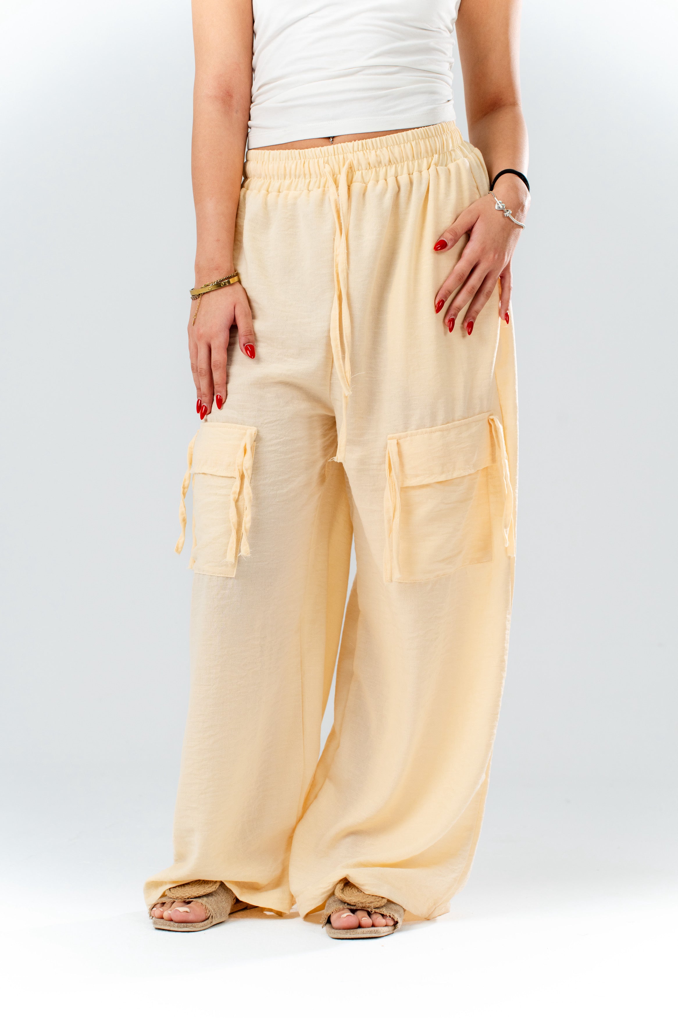 KV Wide-Leg Linen Cargo Pants