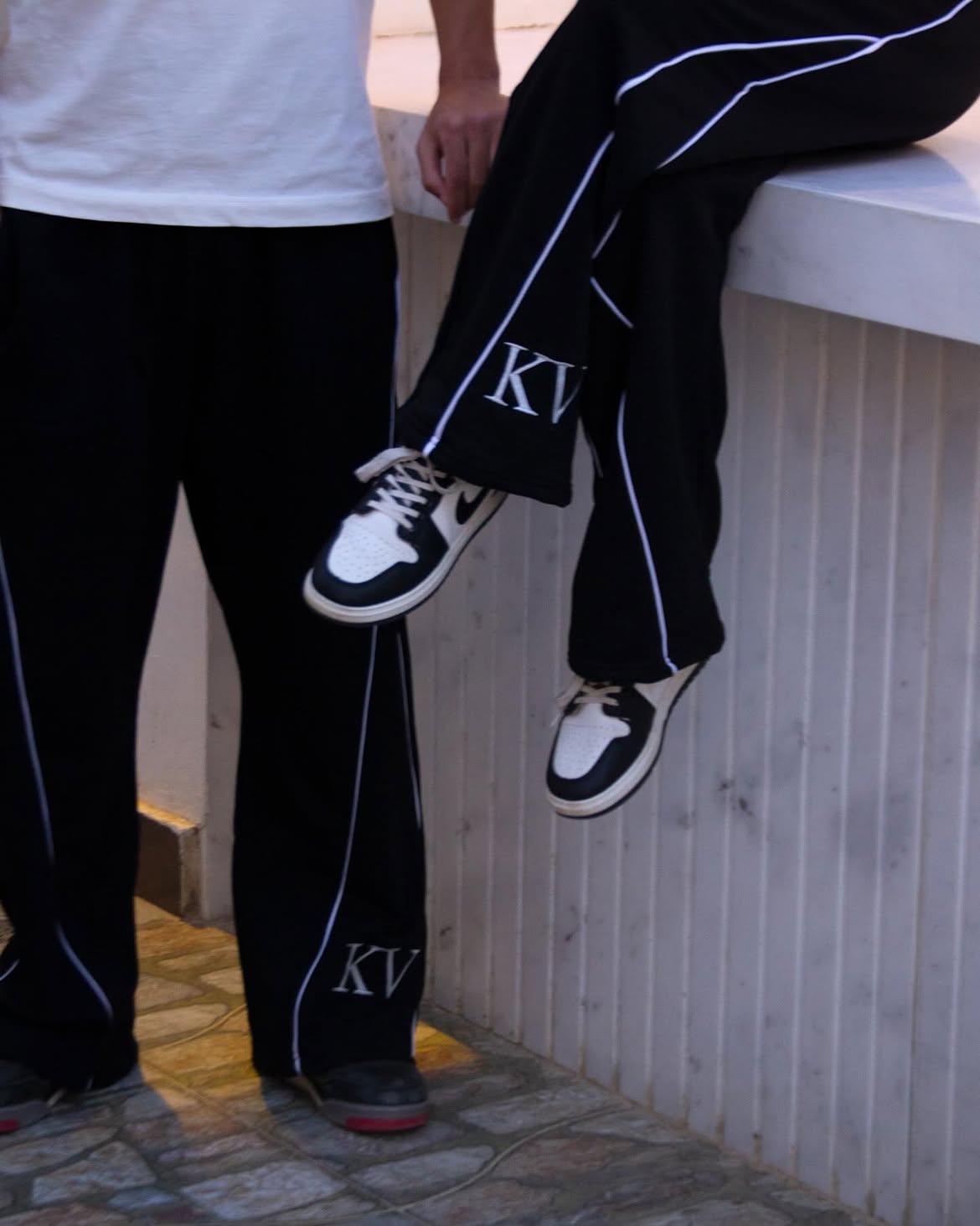 KV Baggy Sweatpants – Black