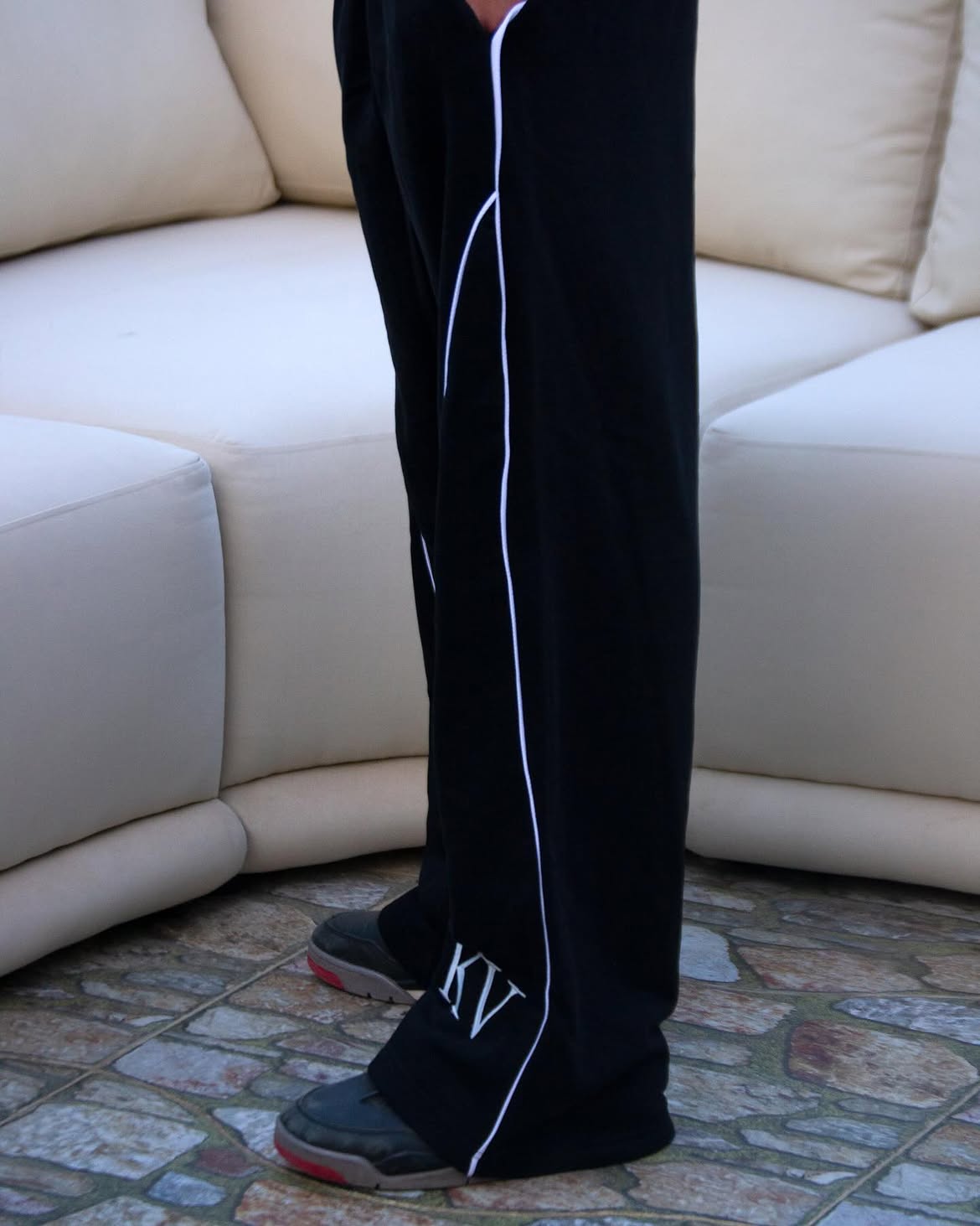 KV Baggy Sweatpants – Black