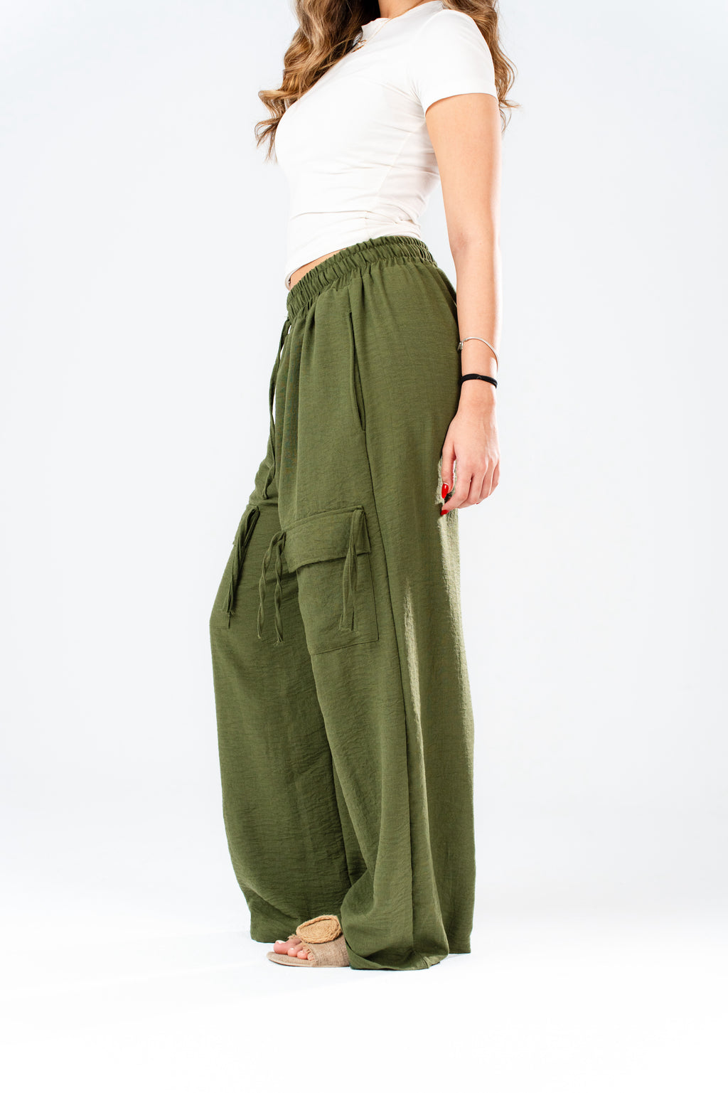 KV Wide-Leg Linen Cargo Pants